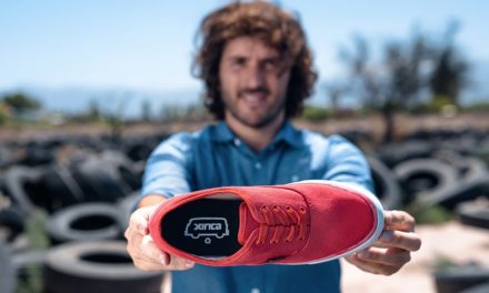 Μια επιχείρηση που συμβάλλει στη μείωση της ατμοσφαιρικής ρύπανσης,κατασκευάζοντας παπούτσια από πεταμένα ελαστικά