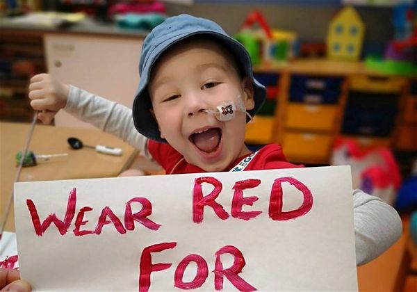 Ανώνυμη δωρεά 130.000 δολαρίων βοηθά ένα 4χρονο αγόρι με λευχαιμία να πάει στις ΗΠΑ για θεραπεία