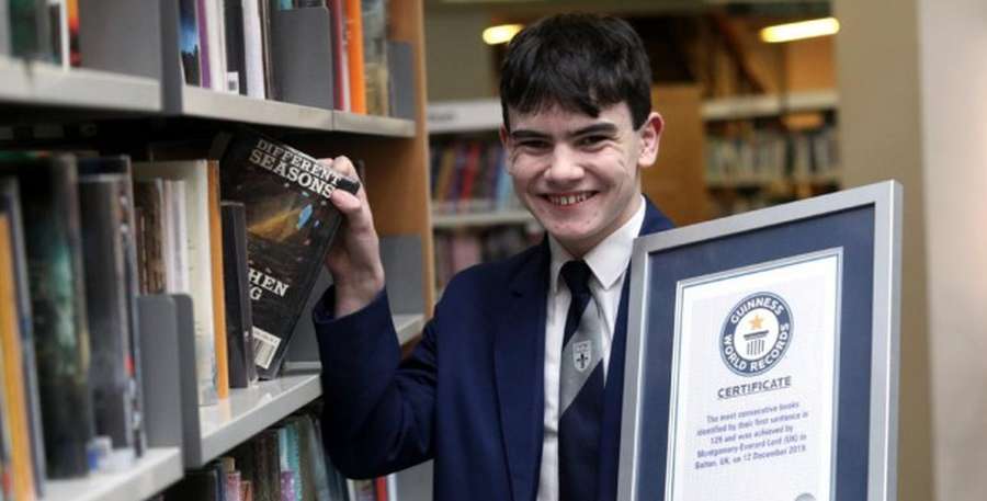 Μόντι Λορντ : Ένας 14χρονος βιβλιοφάγος κερδίζει μια θέση στο βιβλίο των Ρεκόρ Γκίνες