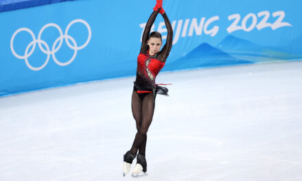 Χειμερινοί Ολυμπιακοί Αγώνες: Η 15χρονη Καμίλα Βαλιέβα έγραψε ιστορία κάνοντας τετραπλό άλμα στο πατινάζ